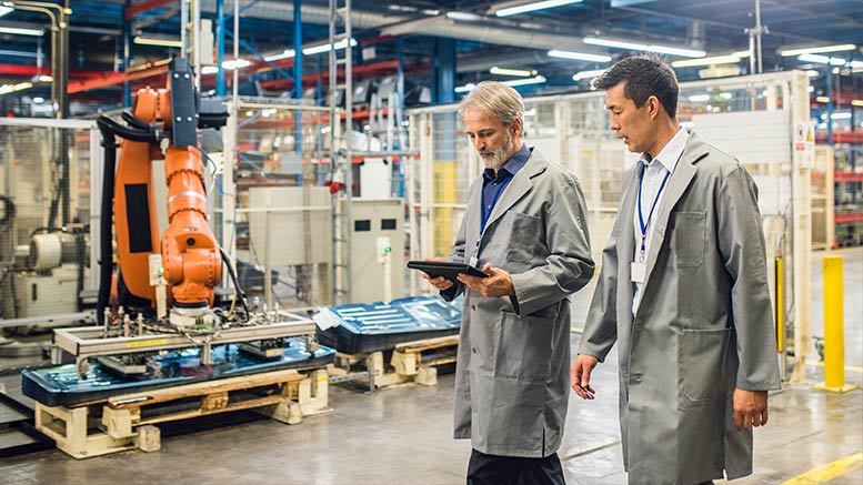 /siteassets/images/blog-post/2020/blog-why-manufacturers-need-technology-featured.jpg